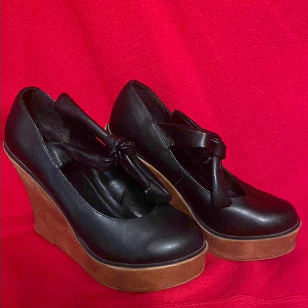 Wild Diva Black and Brown Wedge Shoes with Glossy Finish